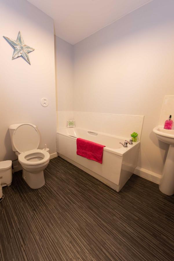 Premier - Wishaw En-Suite Apartment Ngoại thất bức ảnh